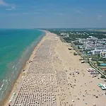 Apartman With Pool Bibione